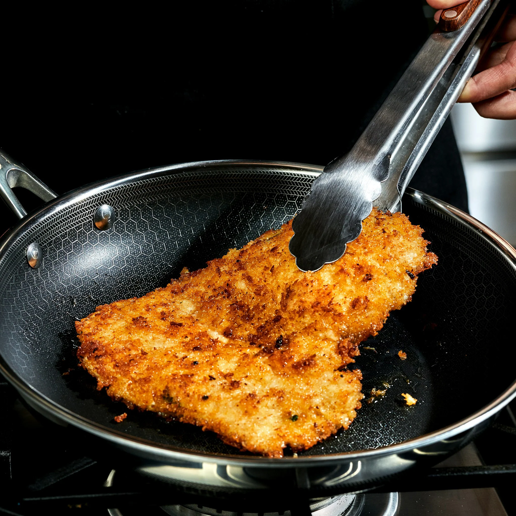 Hybrid Fry Pan with Lid, 10" - Image 7